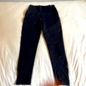 Aerie black leggings with mesh